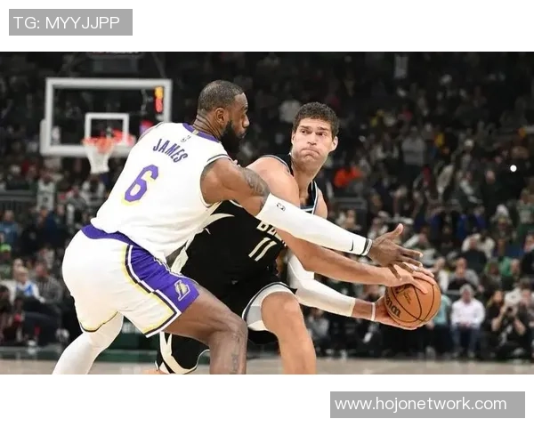 湖人队与对手的精彩对决回顾2021年3月3日比赛全景分析 湖人队与对手的精彩对决回顾2021年3月3日比赛全景分析