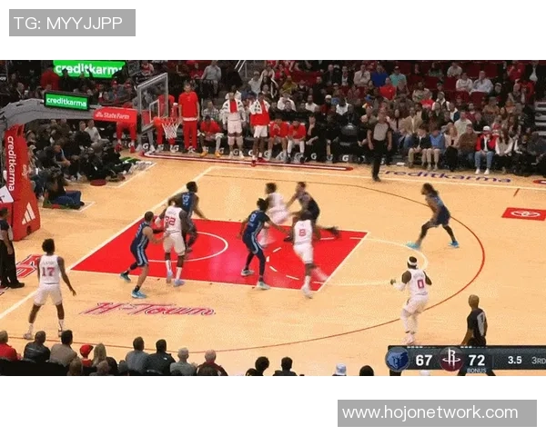 火箭队与灰熊队第一节精彩对决回顾与分析